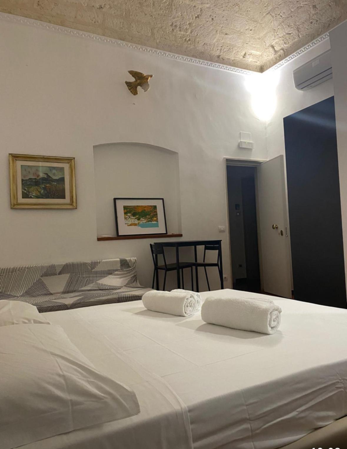 Araba Fenice Apartments - Bari Centro Esterno foto